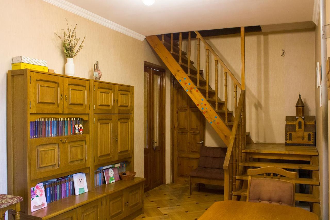Nino'S Guest House Tiflis Dış mekan fotoğraf