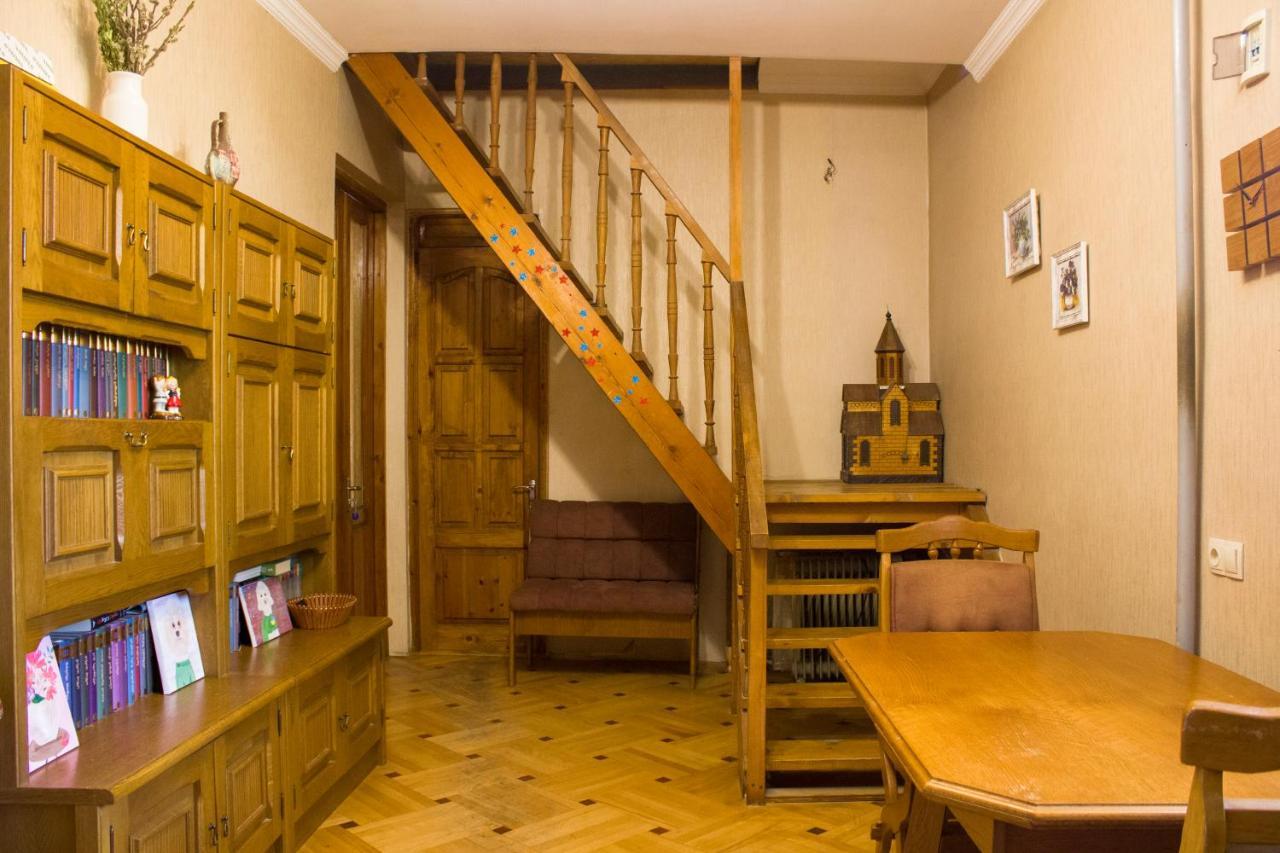 Nino'S Guest House Tiflis Dış mekan fotoğraf